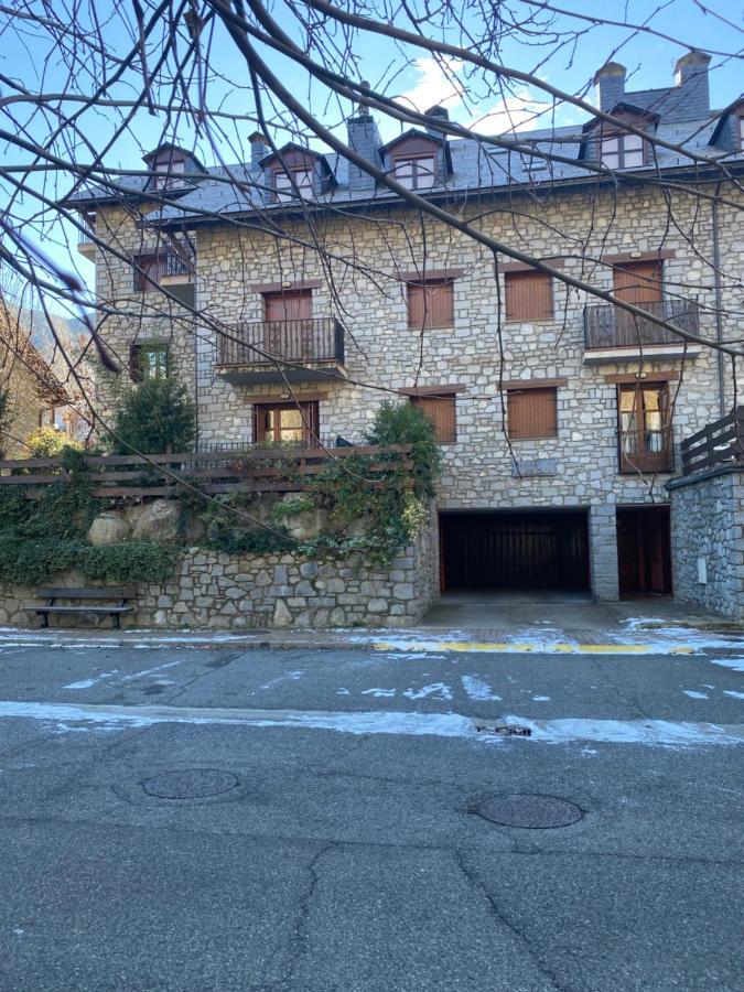 Апартаменты Check-In Casas Cumbre De Benasque Эристе Экстерьер фото