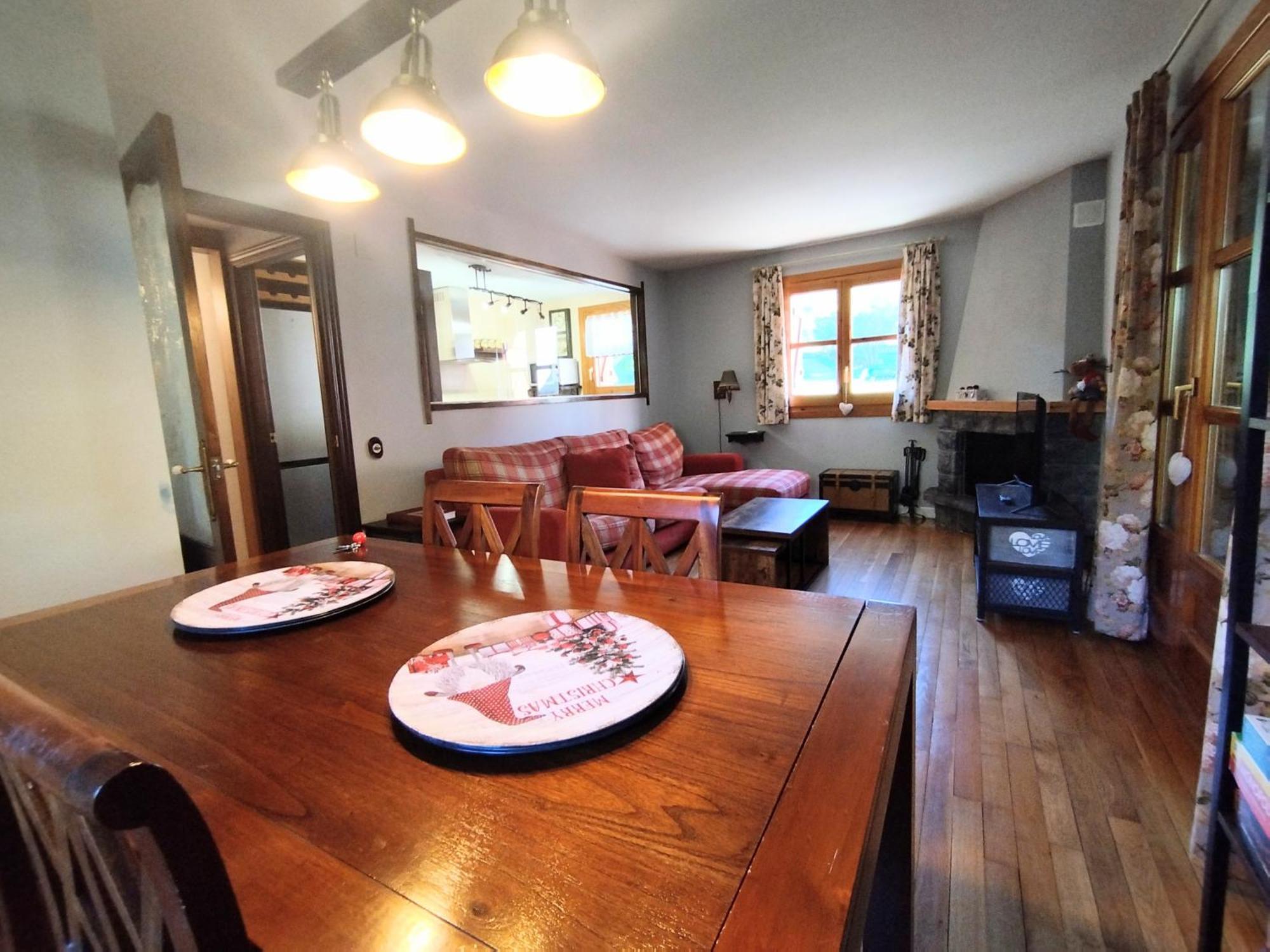 Апартаменты Check-In Casas Cumbre De Benasque Эристе Экстерьер фото
