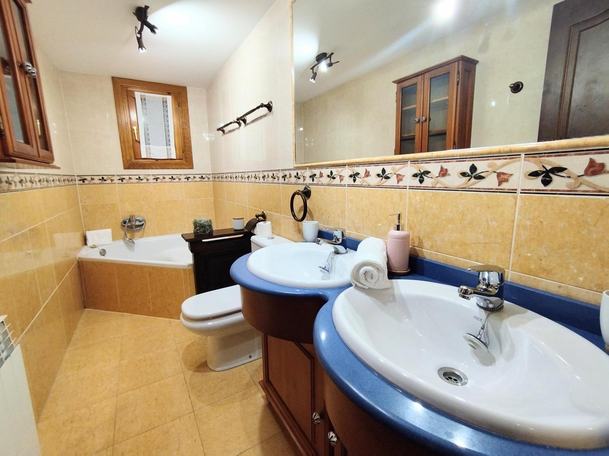 Апартаменты Check-In Casas Cumbre De Benasque Эристе Экстерьер фото